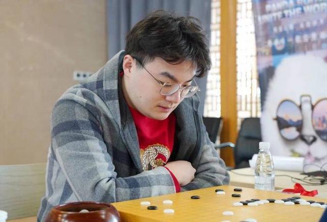 出自己的新人 中国外援蝉联近两届新人奖爱游戏app登录韩媒：